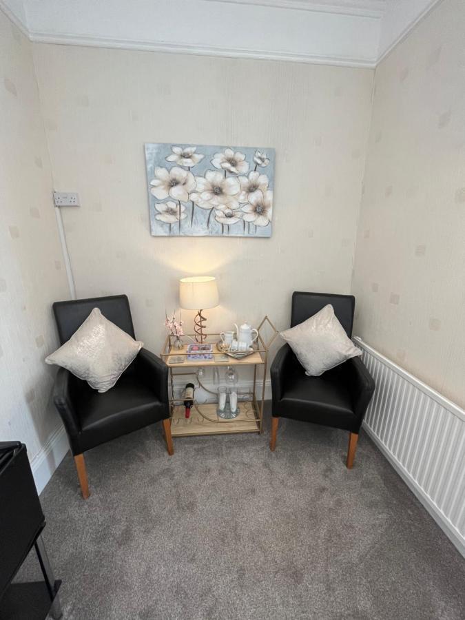 Crowndale Torquay - Exclusively For Adults Bed and Breakfast Buitenkant foto