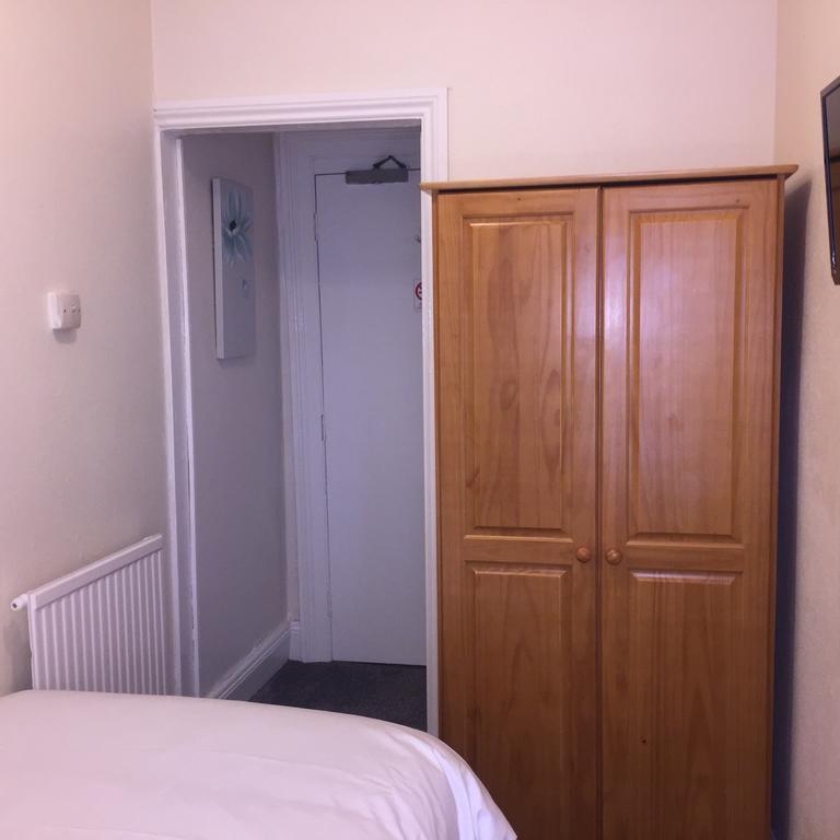 Crowndale Torquay - Exclusively For Adults Bed and Breakfast Buitenkant foto